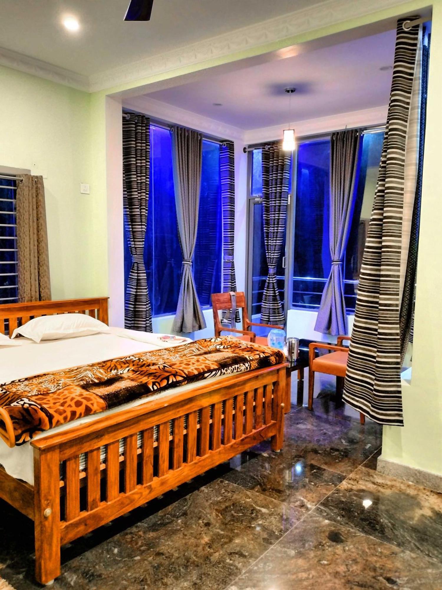 Yelagiri Goldhill Resort Buitenkant foto