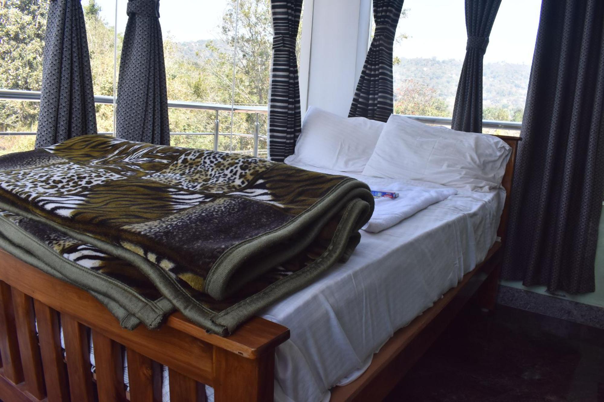 Yelagiri Goldhill Resort Buitenkant foto
