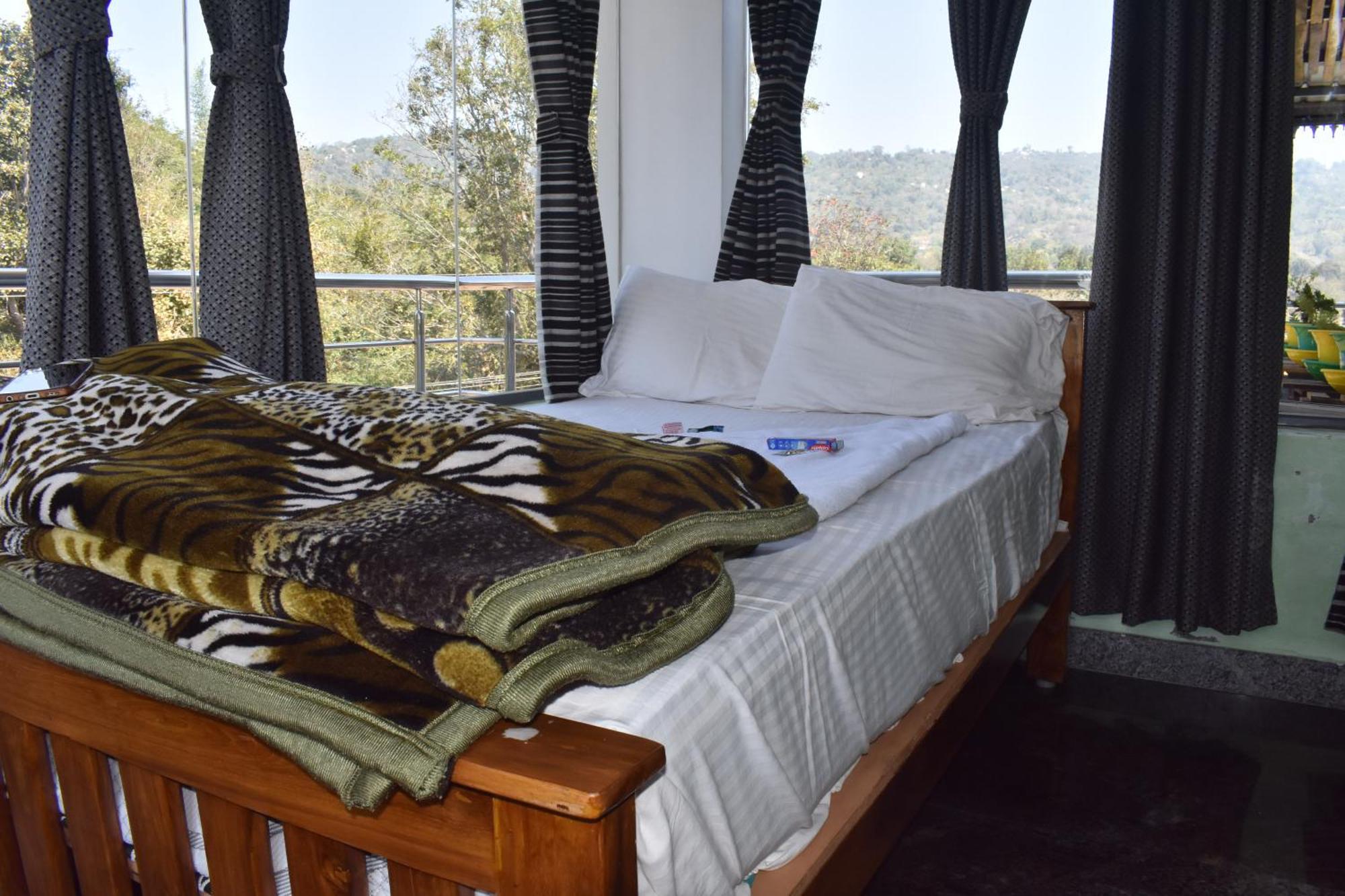 Yelagiri Goldhill Resort Buitenkant foto