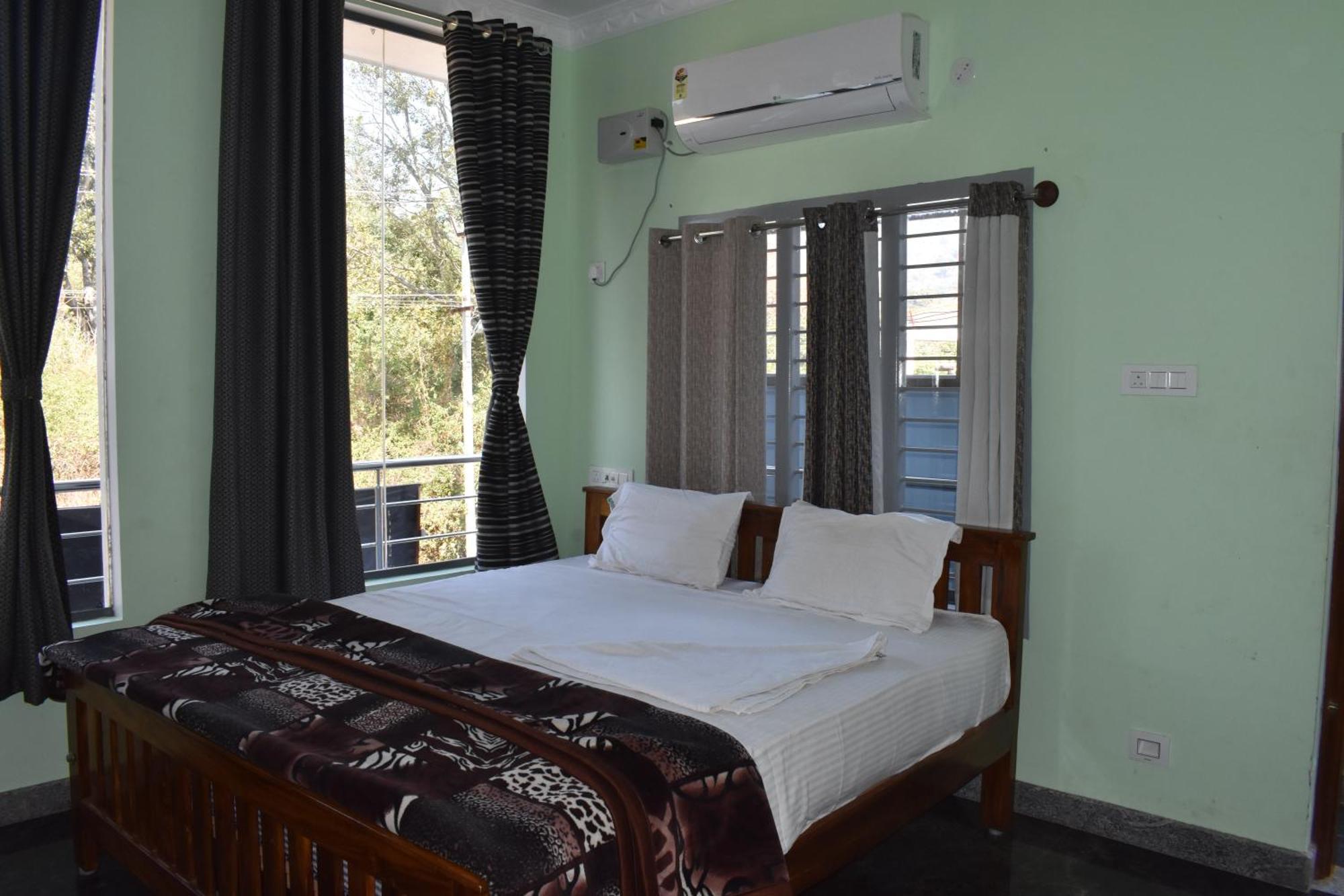 Yelagiri Goldhill Resort Buitenkant foto