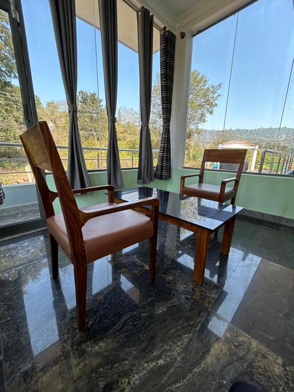 Yelagiri Goldhill Resort Buitenkant foto