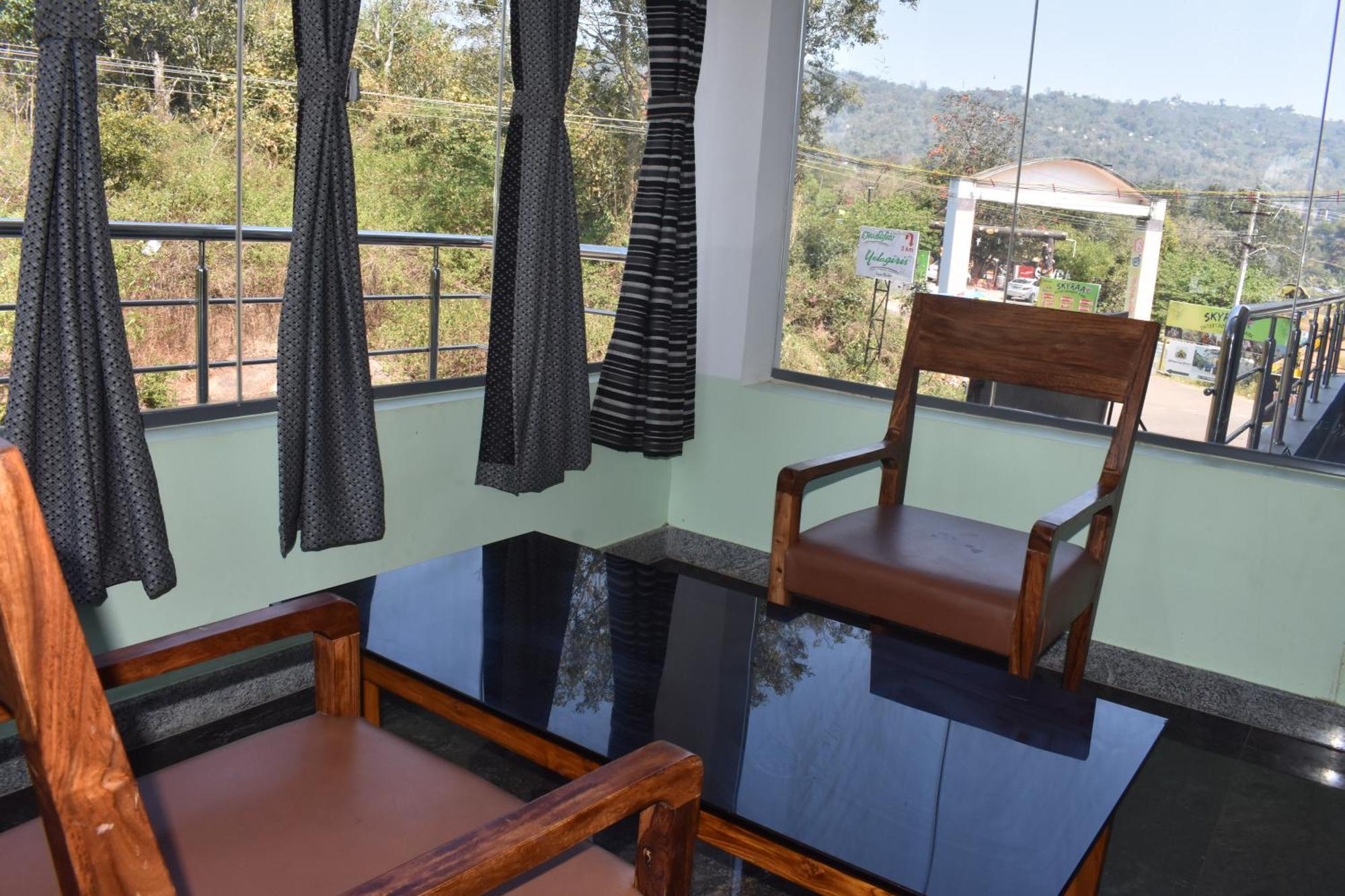 Yelagiri Goldhill Resort Buitenkant foto